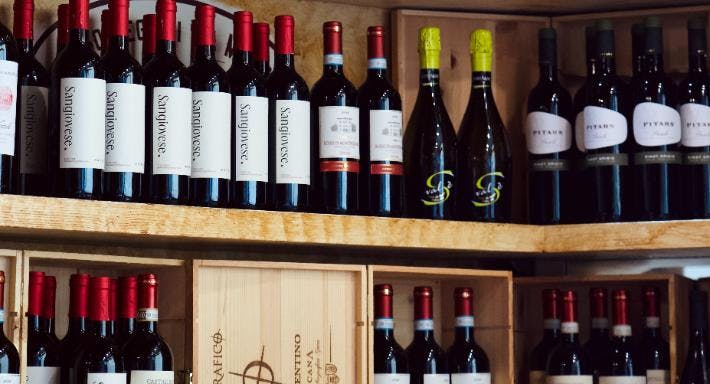 Photo of restaurant LA BOTTEGA DI VIA MAGGIO "OSTERIA IN BOTTEGA" in Centro storico, Florence - Photo 2