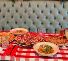 Restaurant Rizzo's Pizzeria & Kitchen in Alicetown, Lower Hutt