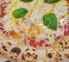 Restaurant Roster Pizza & Bar in ,