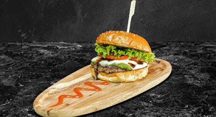 Restaurant EtManus Burger Mülheim in Mülheim, Köln