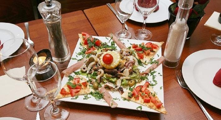 Image 2 of restaurant Cosa Nostra