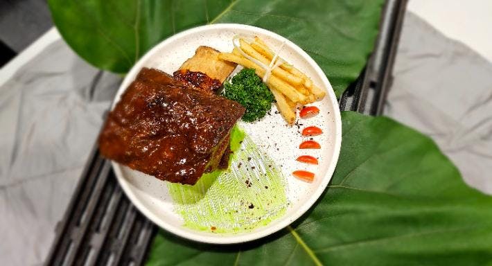 Image 2 of restaurant Halal Hangout Elite