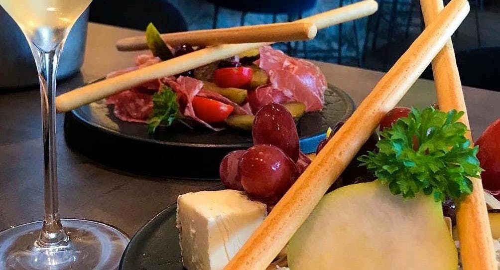 Photo of restaurant Champagne Route in Wapping, London - Photo 6