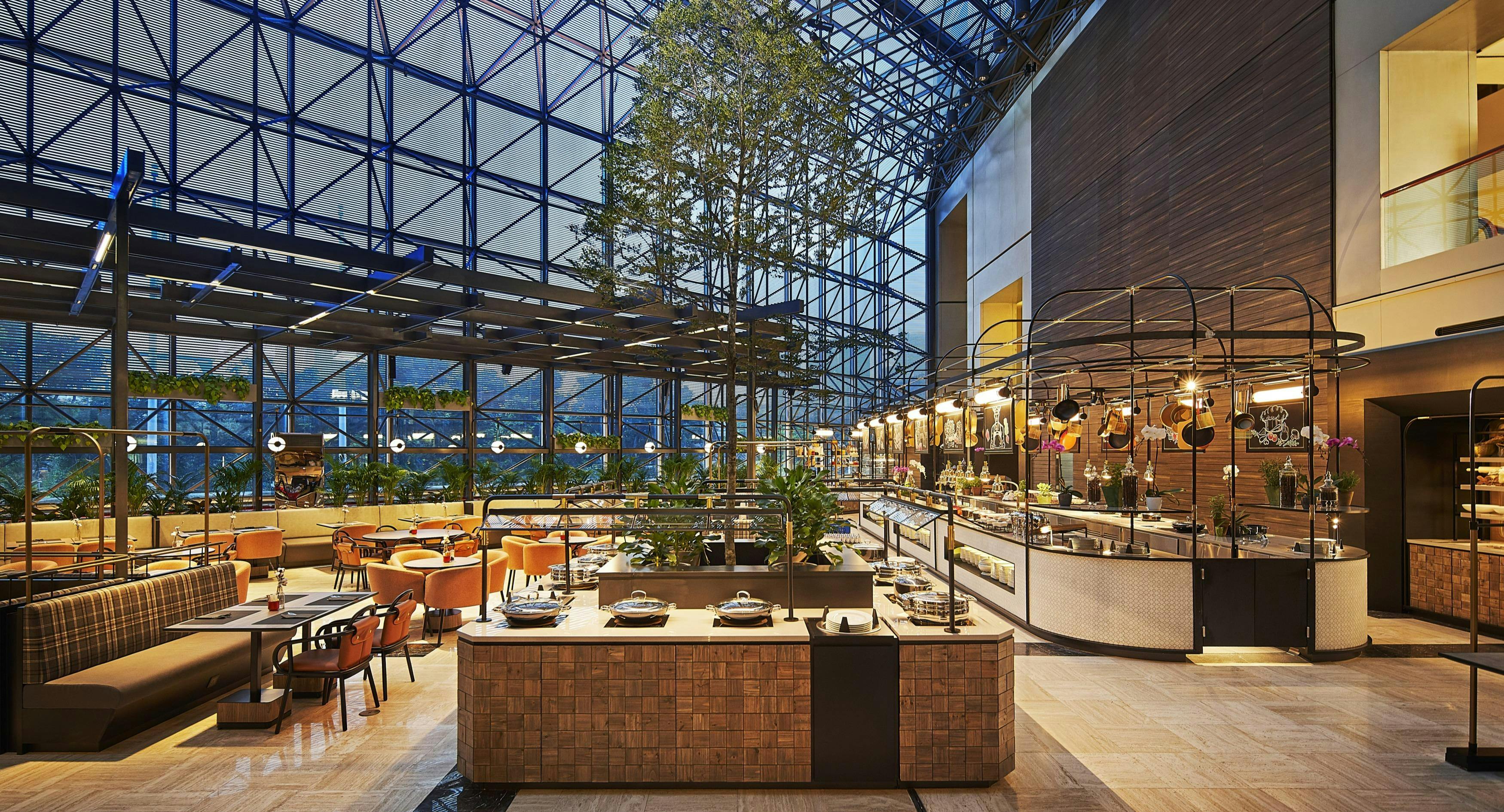 Restaurant CLOVE in City Hall, Singapore