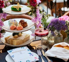 Restaurant Afternoon Tea at The Lanesborough in Hyde Park, London