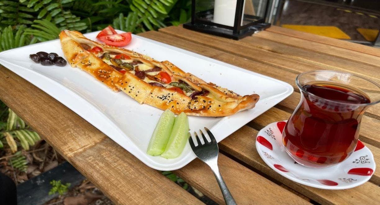 Restaurant Arkadas Cafe & Restaurant in one-north, 新加坡