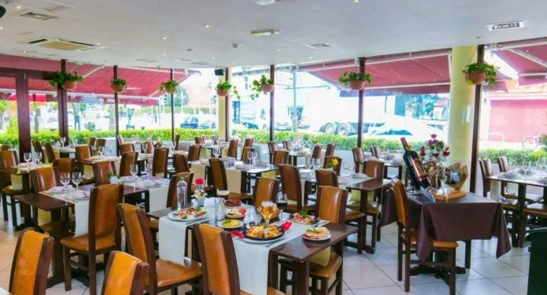 Photo of restaurant La Terraza Tapas Bar & Restaurant in Walton-on-Thames, London - Photo 4