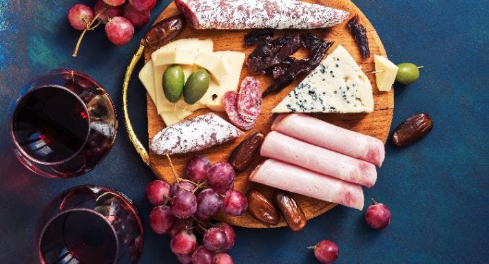 Restaurant CHARADE Café Bar & Diner in St. Pauli, Hamburg