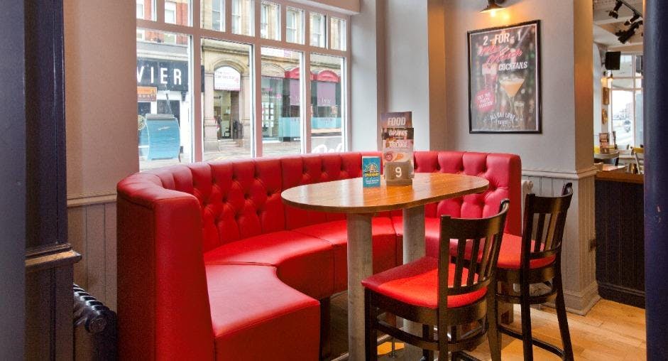 Photo of restaurant Yates Bolton in Centre, Bolton - Photo 5