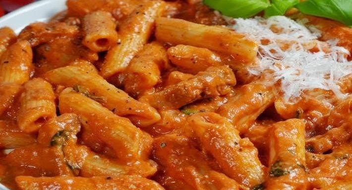 Restaurant Bar Biancoverde | Coffee & pizza in Centre, Monopoli