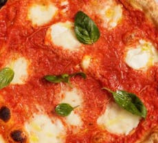 Restaurant Farina Pizzeria (Pizza & Fritti) in Porto, Bologna