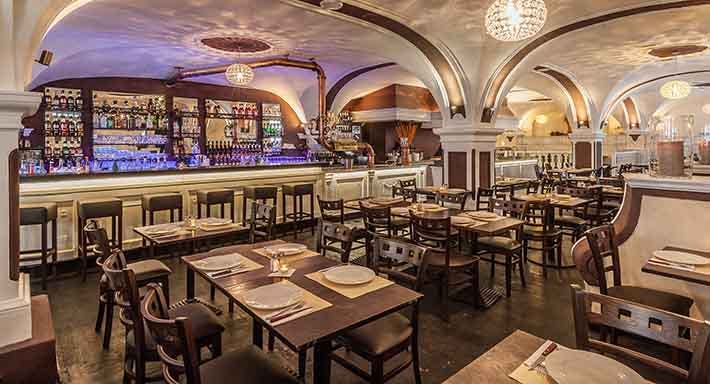 Image 2 of restaurant La Villa - Cantina