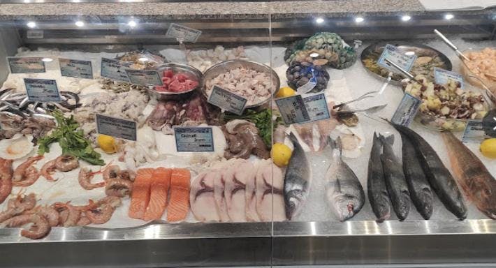 Restaurant Stopesce - Pescheria con cucina in Milano Sud, Milan