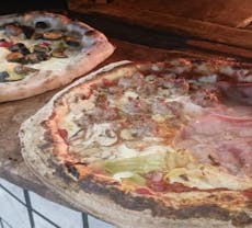 Restaurant Pizzeria Il Portico in City Centre, Bologna