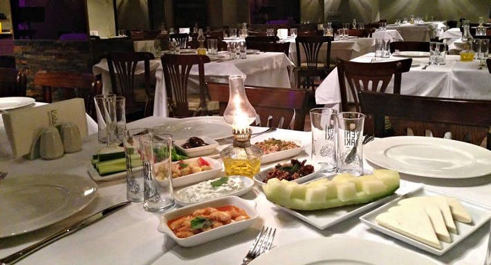 Akaretler, Istanbul şehrindeki Kalamata Restaurant restoranının fotoğrafı