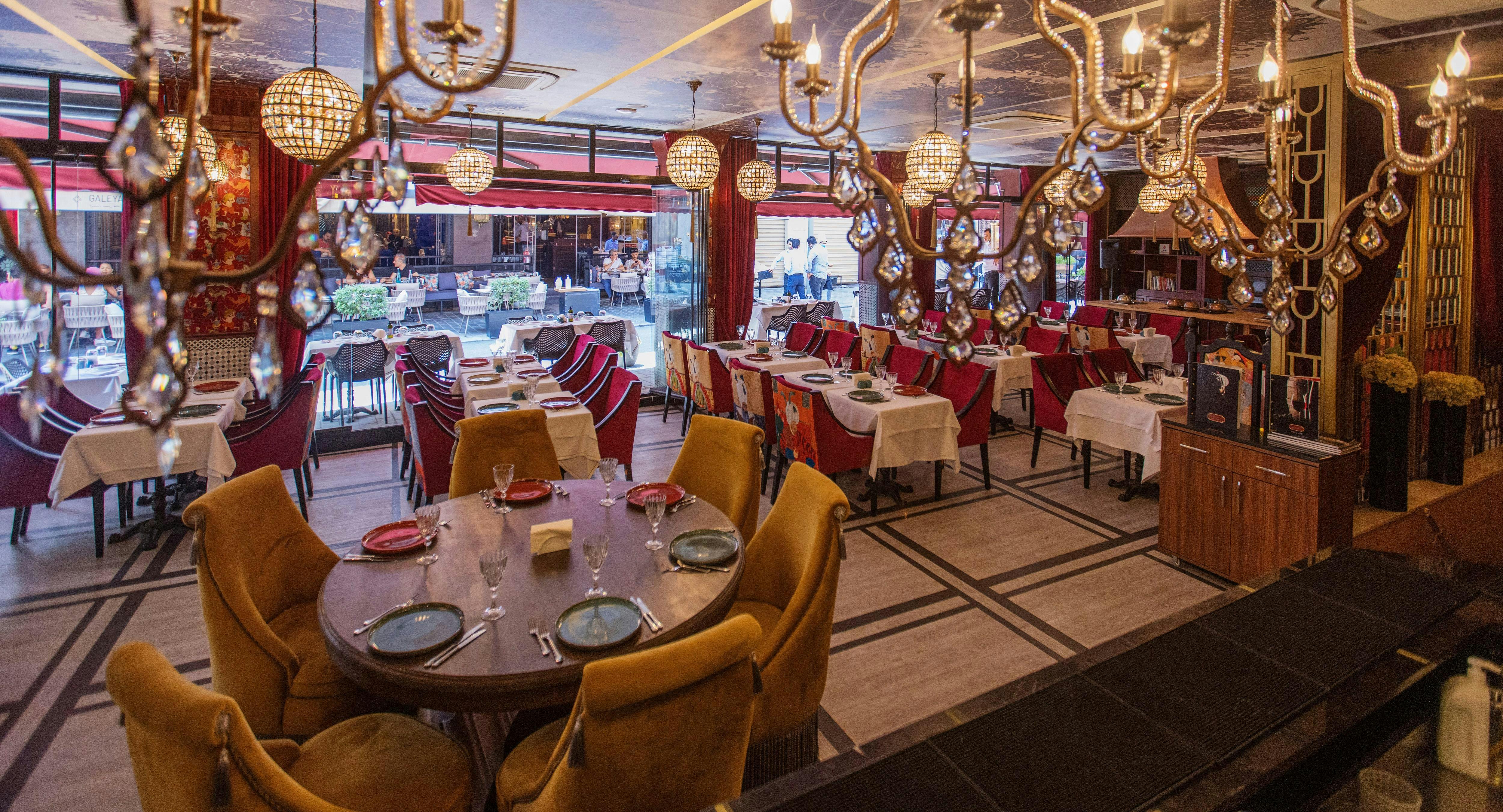 Photo of restaurant Deraliye in Sultanahmet, Istanbul - Photo 2