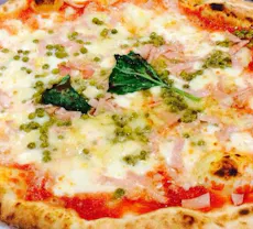 Restaurant Solopizza Napoli in Porto, Naples