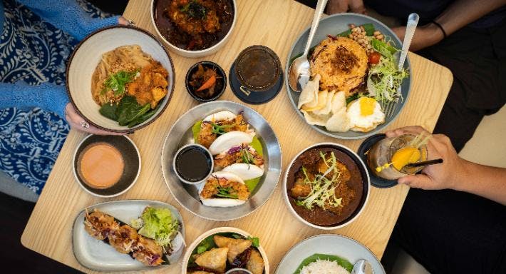 Photo of restaurant Avenue'J Cafe in Dhoby Ghaut, 新加坡