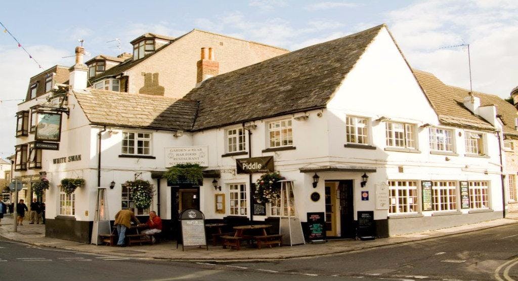 Photo of restaurant The White Swan in Town Centre, Swanage