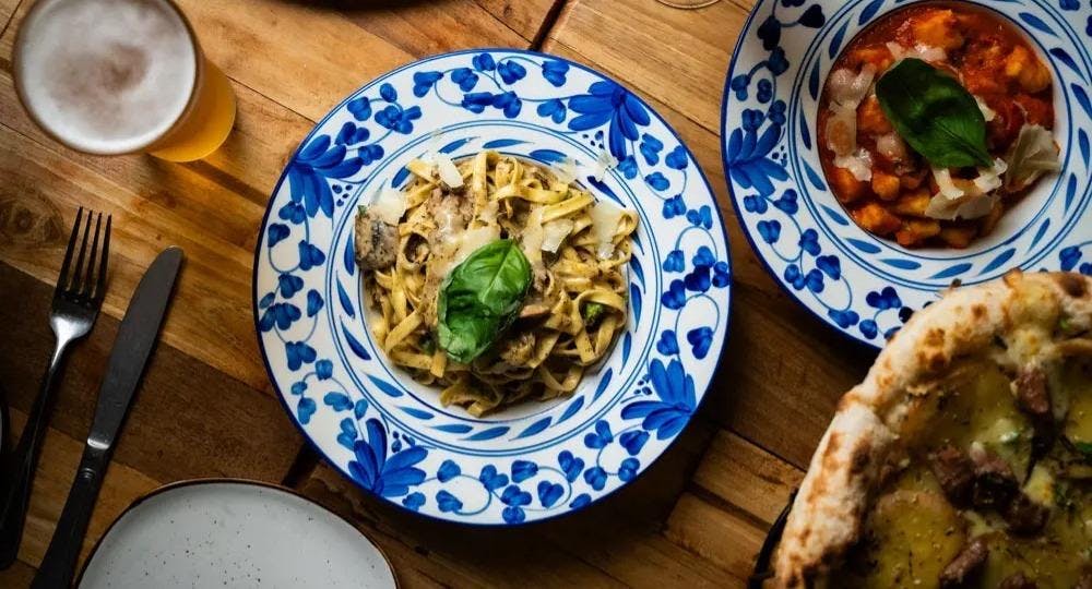 Restaurant Farina Pizzeria North Turramurra in North Turramurra, Sydney