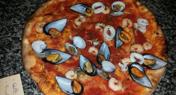 Restaurant Pizzeria Tutti I Gusti in Barona, Milan