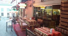 Fatih, İstanbul şehrindeki Dejavu Restaurant & Bar restoranı