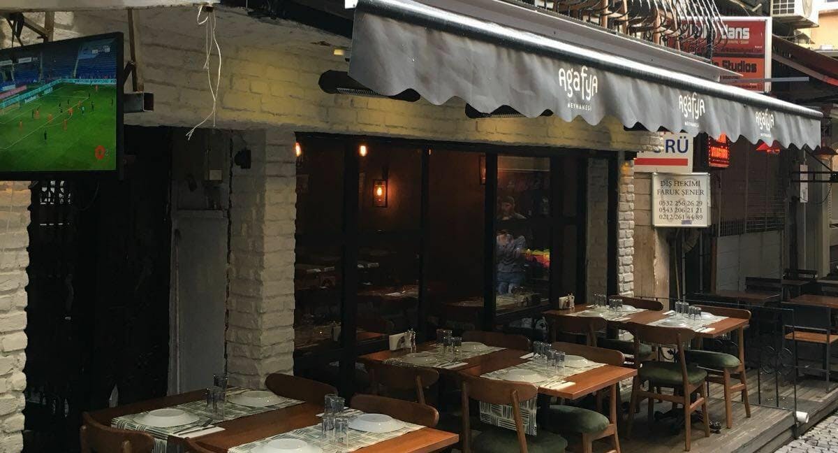 Beşiktaş, İstanbul şehrindeki Agafya Meyhanesi restoranının fotoğrafı