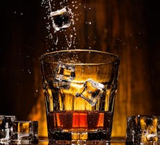 Restaurant Whiskey Library & Jazz Club in Little India, 新加坡