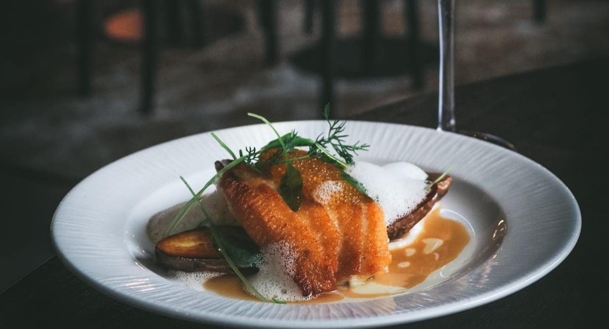 Bistro O Mat Tapiola – ravintolasali