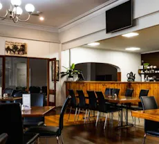 Restaurant Alma Hotel in Willunga, Adelaide