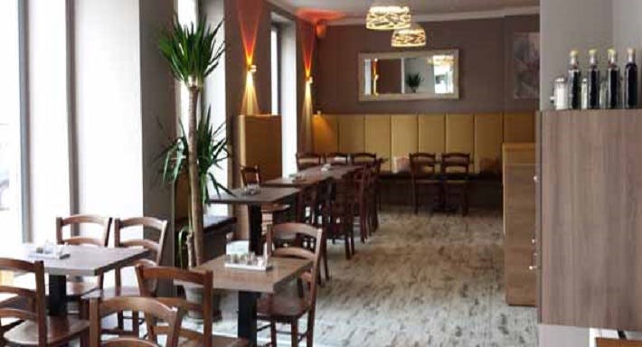 Image 1 of restaurant mini kitchen