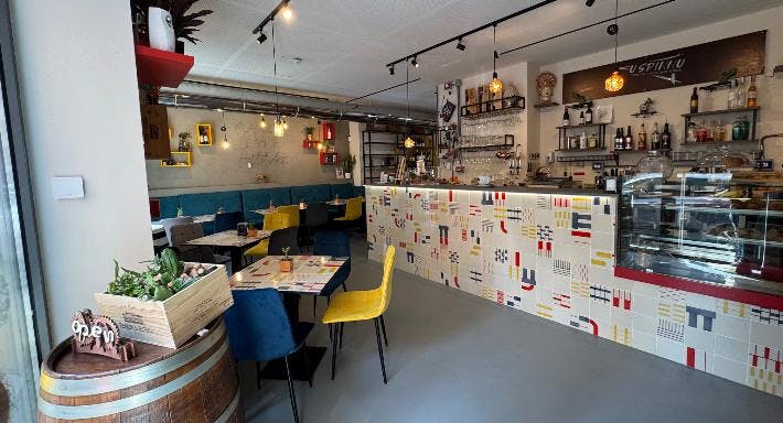 Restaurant U Spinnu - Sicilian Food & Drink in Porta Romana, Milan