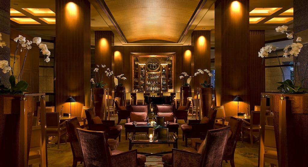 City Hall, Singapore şehrindeki Lobby Lounge @ Conrad Centennial Hotel restoranının fotoğrafı