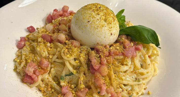 Restaurant Mammasantissima in Kilburn, London