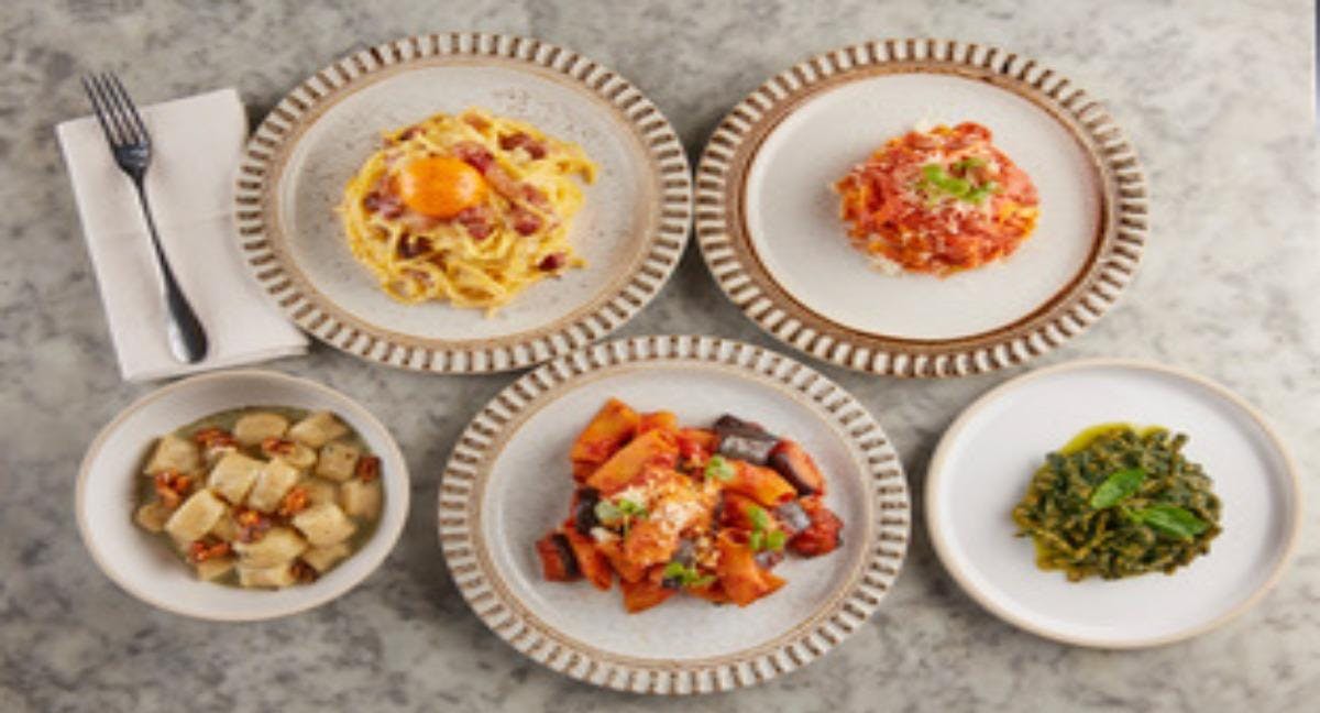 Photo of restaurant Como Garden in Kensington, London - Photo 2