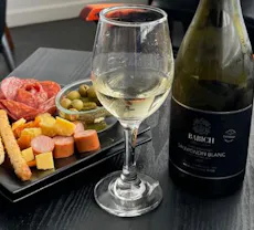 Restaurant Parkdale wine bar in Parkdale, Melbourne