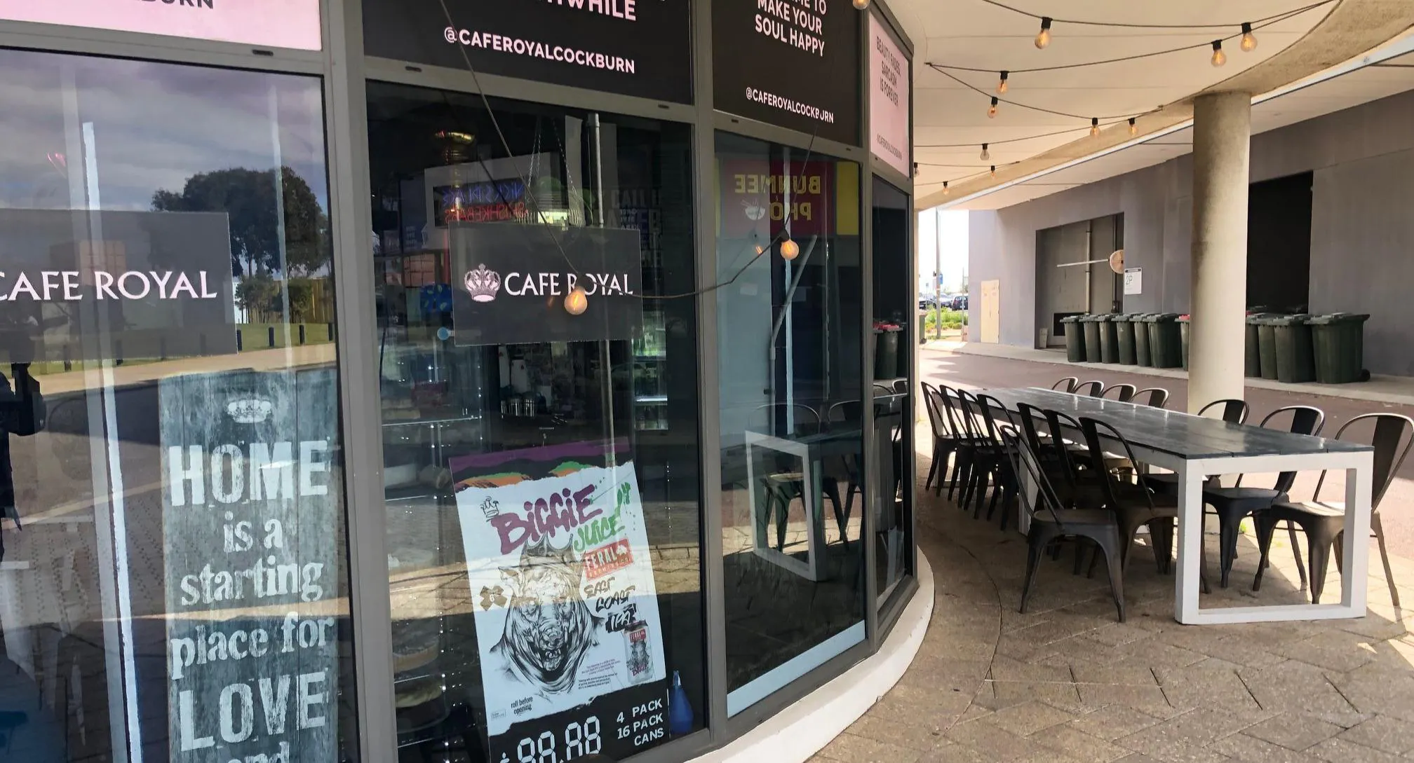 Photo of restaurant Cafe Royal in Cockburn Central, Perth - Photo 3