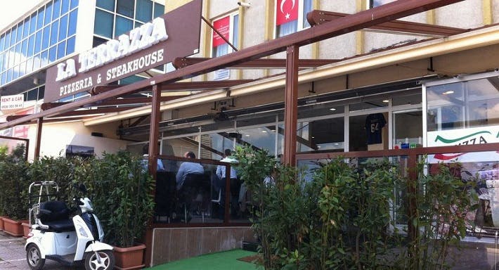 Kozyatağı, İstanbul şehrindeki La Terrazza Pizzeria & Steakhause restoranının fotoğrafı