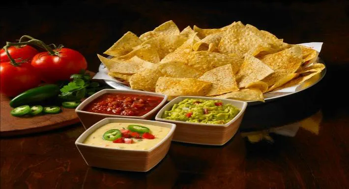 Photo of restaurant Hooters Newcastle in Grainger Town, Newcastle - Photo 3