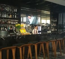 Şişli, İstanbul şehrindeki Live Restaurant & Bar restoranı