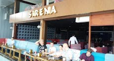 Restaurant Sirena Cafe & Pub in Eminönü, Istanbul