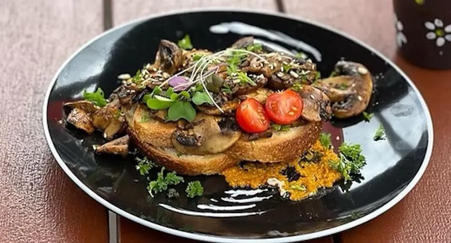 Photo of restaurant La Vita Restaurant and Cafe in East Geelong, Geelong - Photo 2