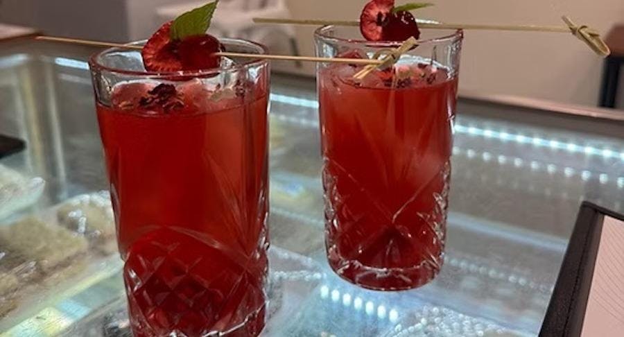 Restaurant La Vita Restaurant and Cafe in East Geelong, Geelong