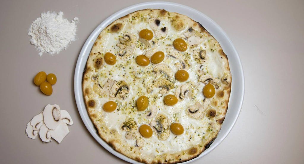 Una pizza del Biancofarina di Bari - Fonte: Quandoo