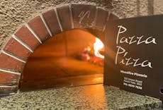 Restaurant Pazza Pizza in Ascot Vale, Melbourne