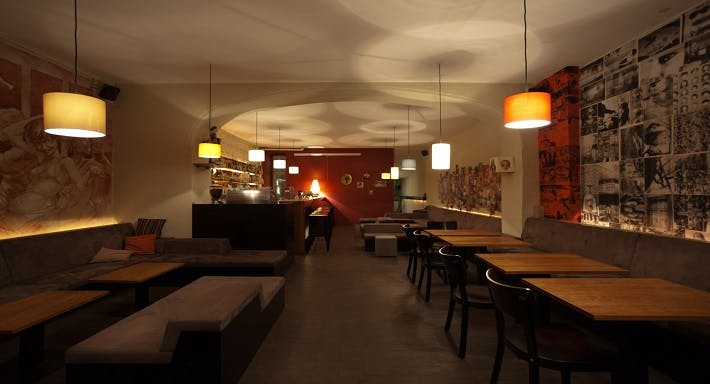 Photo of restaurant Homes Bar in Kreuzberg, Berlin