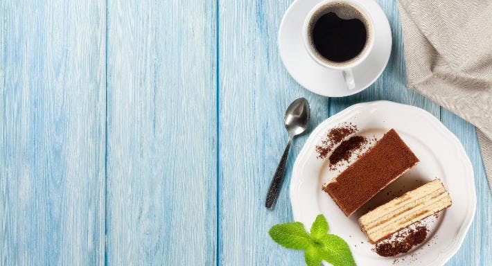 Restaurant Els Bistro & Bar in Stoke Newington, London