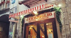 Restaurant O' Cerriglio Napoli in Centro Storico, Naples