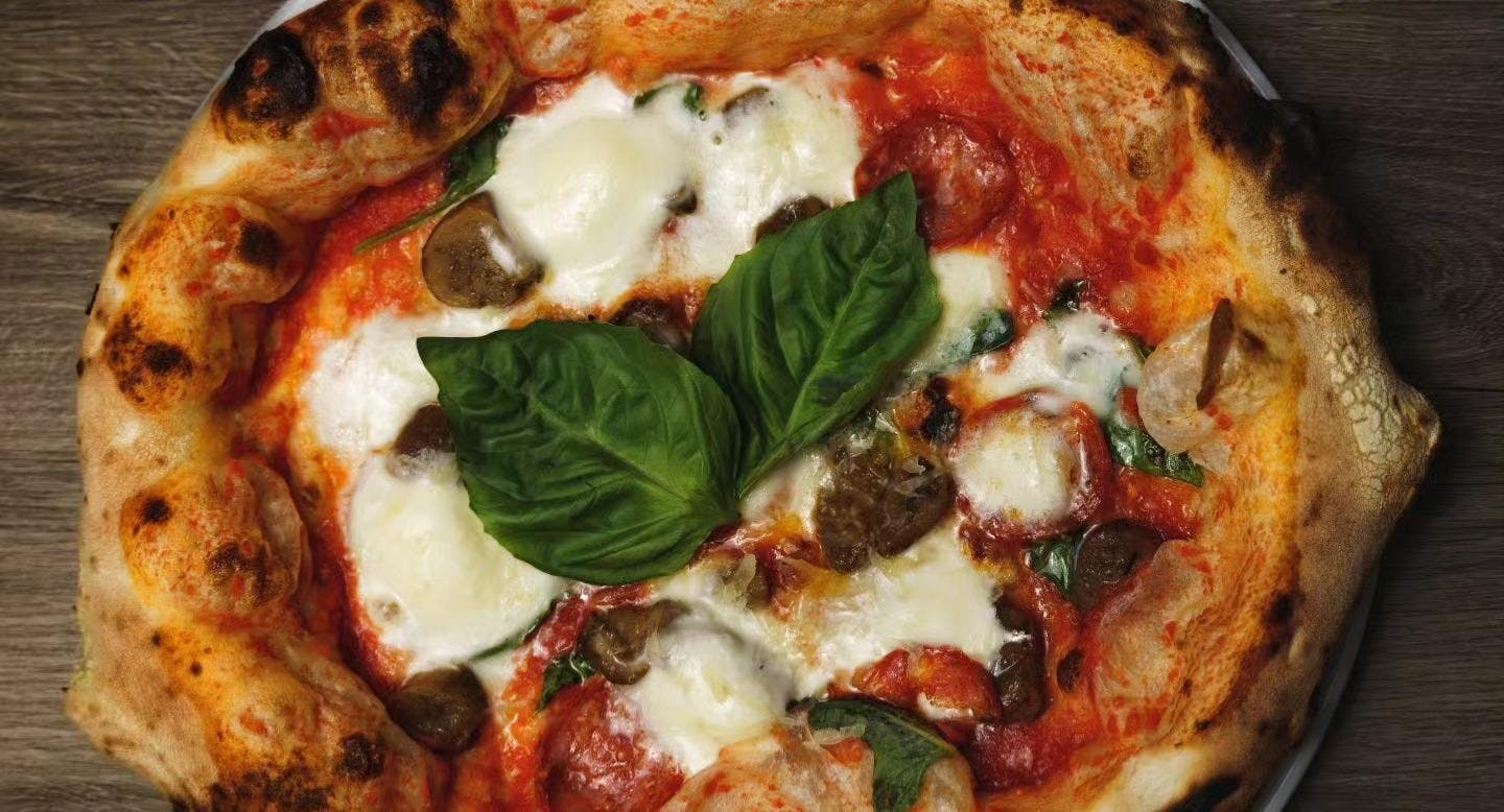 Restaurant Hell's Pizza - Fratelli Serpe in Torre del Greco, Naples