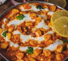 Restaurant Shah Tandoori Restaurant in King's Cross, London